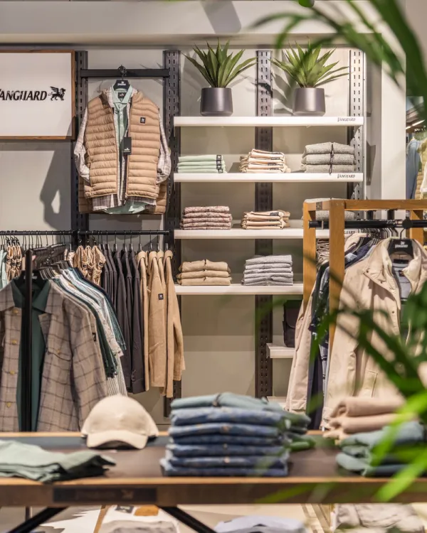 Herenafdeling bij Konijnendijk Mode