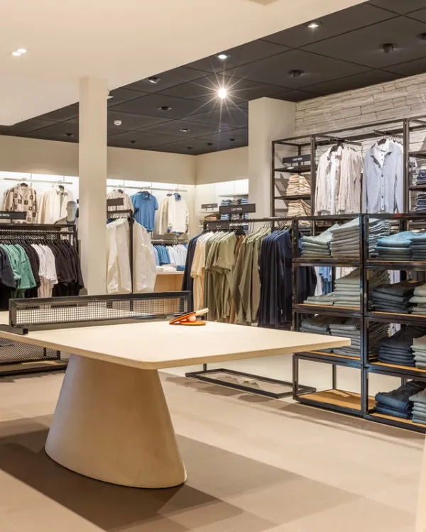 Herenafdeling bij Konijnendijk Mode