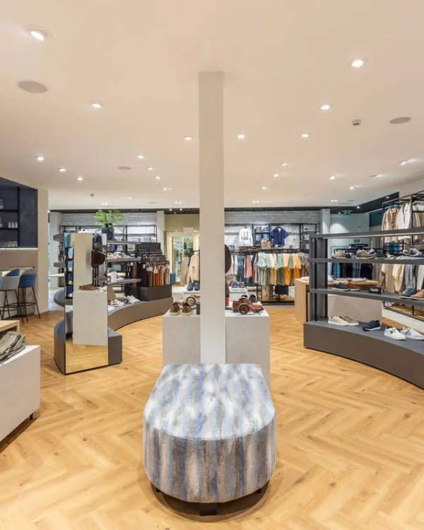 Herenafdeling bij Konijnendijk Mode