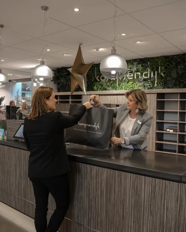 Kassa bij Konijnendijk Mode