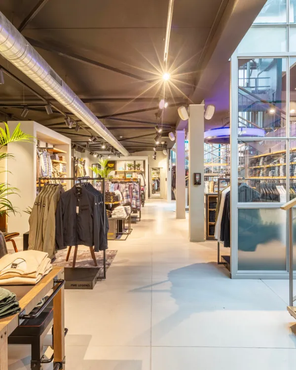 Herenafdeling bij Konijnendijk Mode