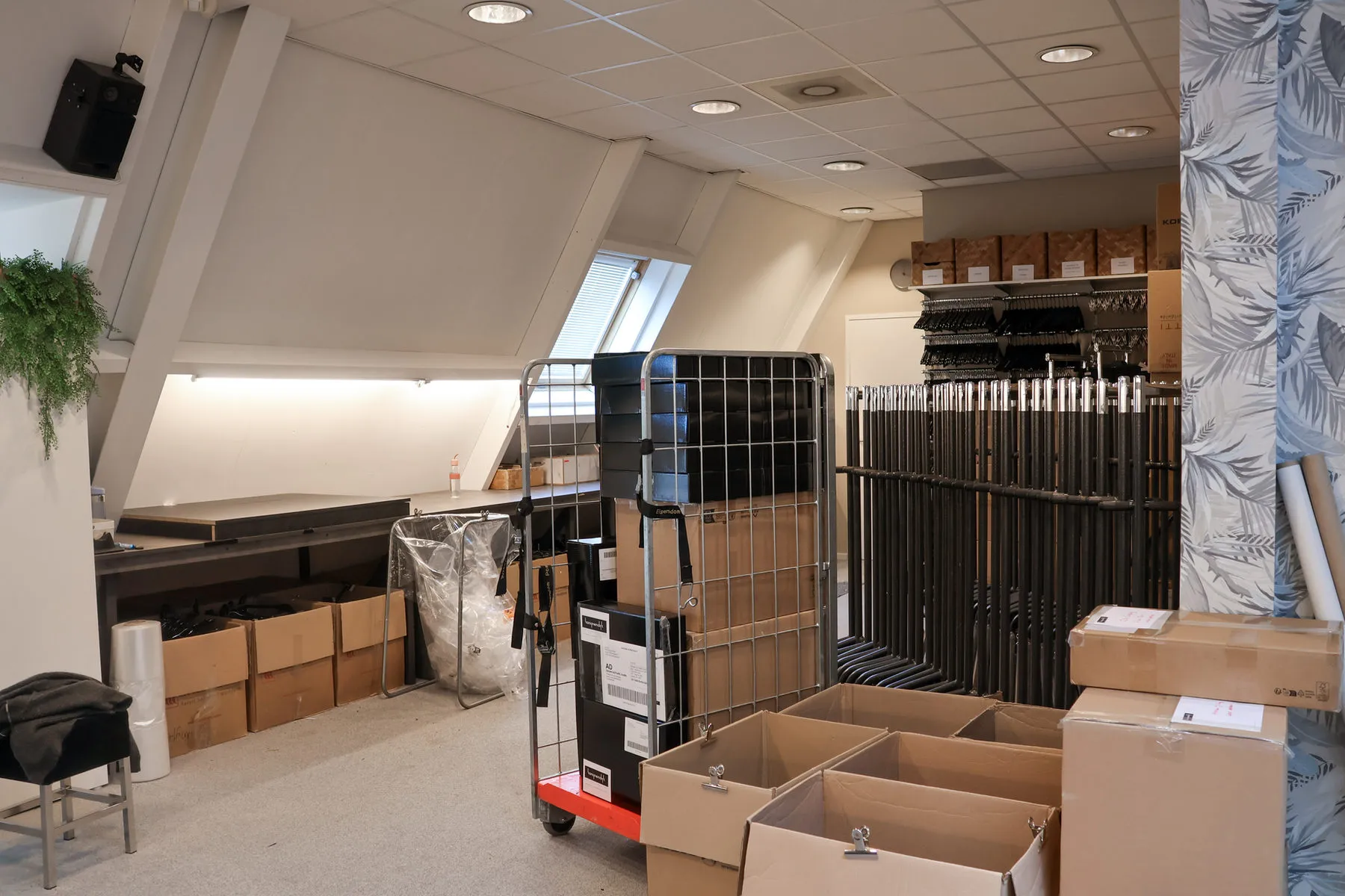 Logistiek bij Konijnendijk Mode